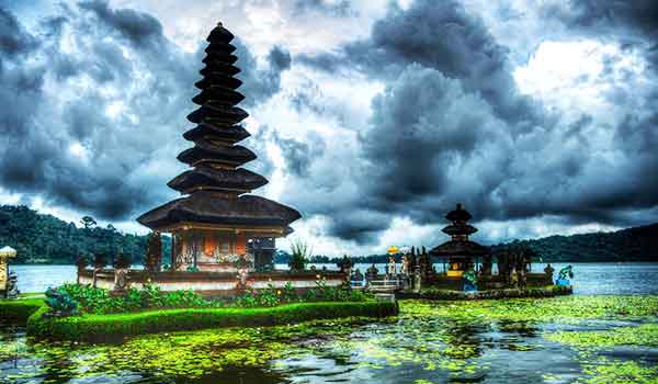 danau beratan bedugul