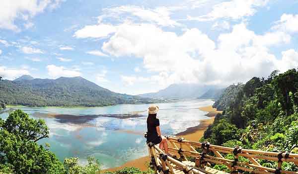 danau buyan wanagiri