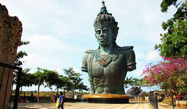 garuda wisnu kencana bali