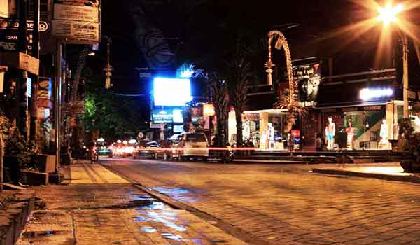 jalan legian kuta bali