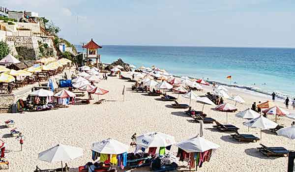 pantai dreamland pecatu bali