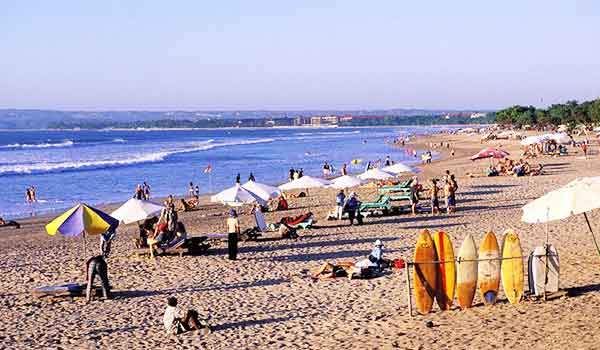 pantai legian bali