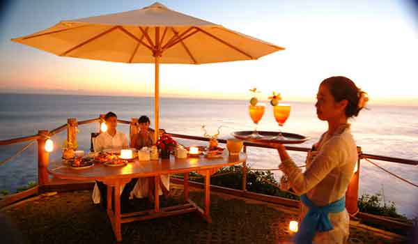 dinner pantai kedonganan bali