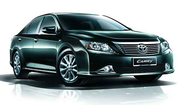 sewa mobil camry di bali