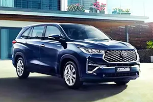 Sewa Mobil Innova Zenix di Bali